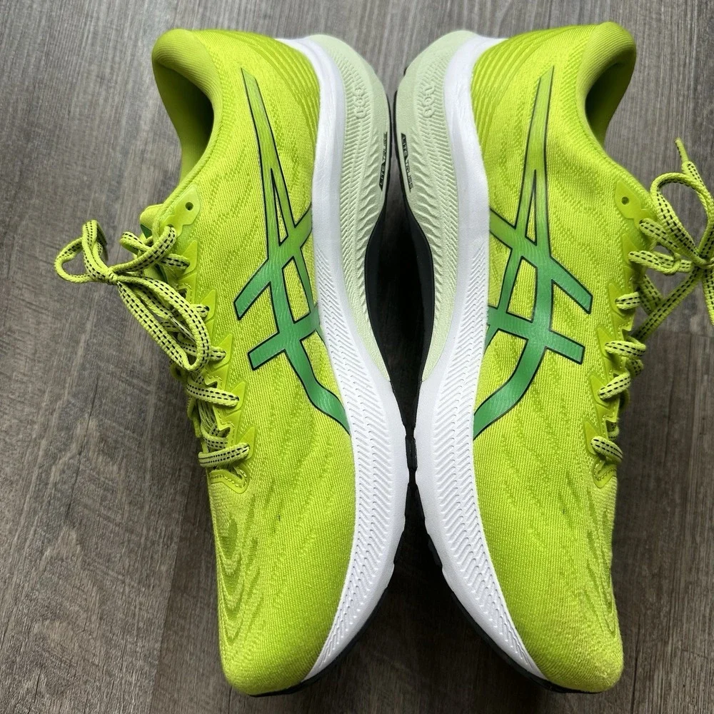 ASICS GT-2000 13‎ Safety Yellow/White Men's Running Shoes 1011A932-750 WORN ONCE